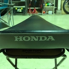 スーパーカブ　50  ノーマルシート　破れ無し　最終値下げの画像