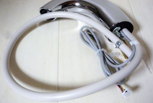 ☆TOTO TENA40A 立水栓13 電気開閉・台付自動水栓(洗面)◆「きれい除菌水」搭載②