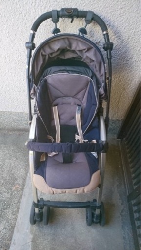 ベビーカー（ COMBI ）