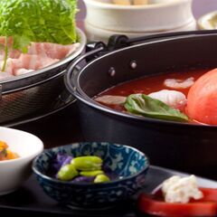 日払い可！18時～21時（22時）までカフェ（6席）ホールと客室（13室）夕食のお手伝いの画像