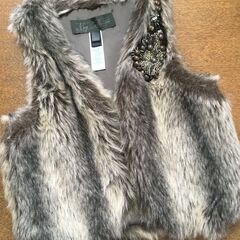 ZARA フェイクファーベスト