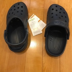 クロックス新品22センチ