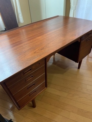 （格安美品）北欧 デンマーク製　Svend Aage Madsen（スヴェンド アジ マドセン）デザイン　両袖デスク　アンティーク 家具