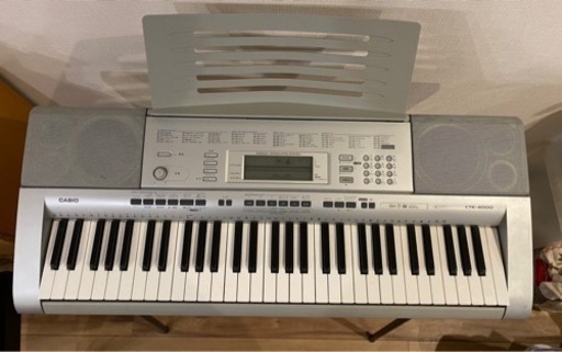 キーボードスタンド付き　楽器　CASIO CTK4000