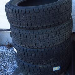 スタッドレスタイヤ　DUNLOP　185 /65R15　