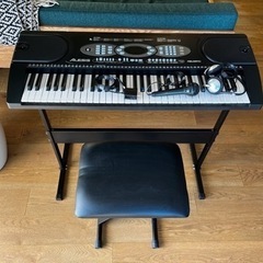 【美品】初心者用電子ピアノ　ALESIS　Melody 61