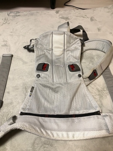 カトージ　スイングハイローラック＋ベビービョルン　抱っこ紐（one kai air）セット