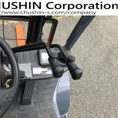 2トン　ディーゼル　フォークリフト　低稼働　関東輸送費無料(条件有)　トヨタ　2t　エンジンフォークリフトの画像