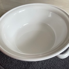 ブランド野田琺瑯 小たらい32cm売ります！！