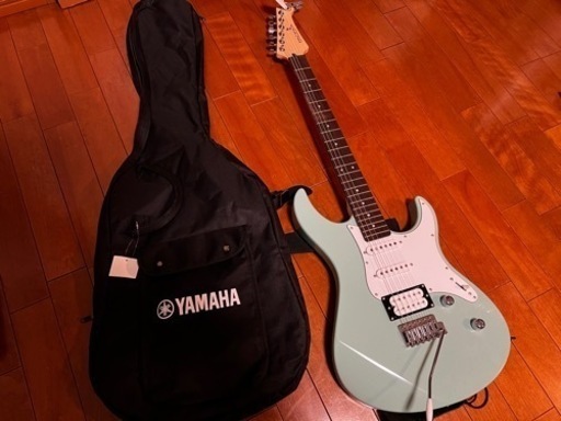 エレキギター YAMAHA PACIFICA112V ソニックブルー