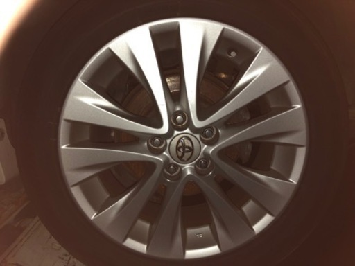 ベルファイヤー18インチ　タイヤ　ホイールです