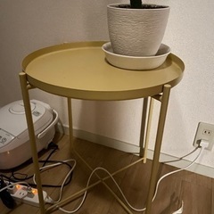 <予定者決定>IKEAの黄色テーブル