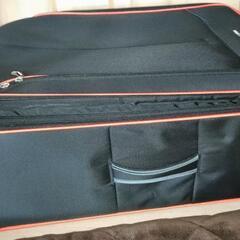 旅行カバン（布）の画像