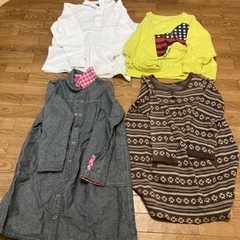 140サイズ　女の子　長袖