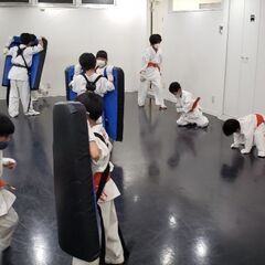 用賀で空手を始めるなら是非佐々木道場駒沢支部空手道場へお越し下さい。の画像