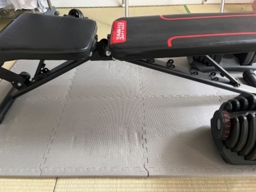 可変式ダンベル40キロ×2、トレーニングベンチ、マット