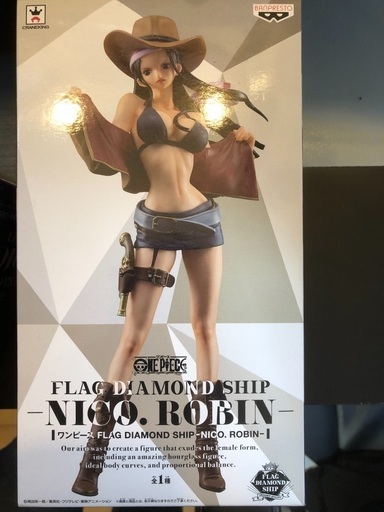 ONE PIECE( ワンピース) ロビンフィギュア！
