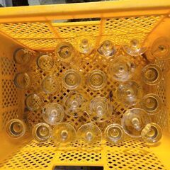 皿、グラスの画像