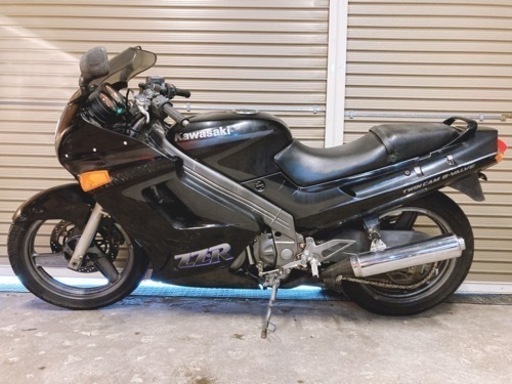 カワサキ　 ZZR250 配送可能　支払いは現金or振り込みも可能　黒