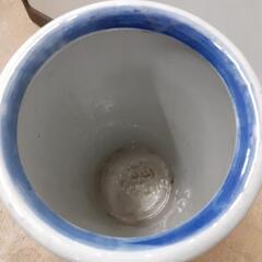 値下げ❗ 陶器の傘立ての画像