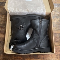 新品未使用品ブーツ25.0cm
