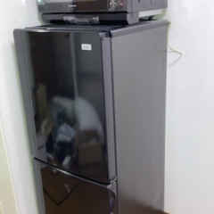 2ドア冷蔵庫　洗濯機　使用から3年半　引き取れる方もしくは配送費...
