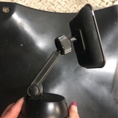 決まりましたぁ🚙車載スマホ充電器です‼️の画像