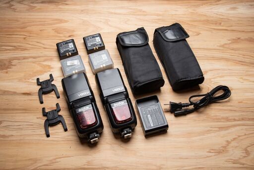 Godox V850Ⅱ N クリップオンストロボ　アクセサリー　予備バッテリー付