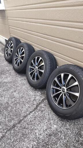 ホイル付きタイヤ