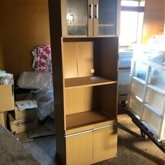 🏠食器棚です‼️まだまだ使えます‼️の画像