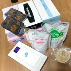 【未使用】日用品12点セット 4000円相当。ソックス、金箔ソー...