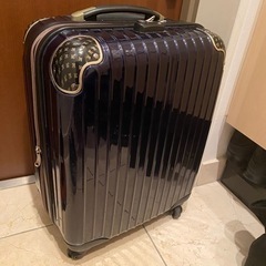 スーツケース　36L 機内持ち込み可　鍵付き