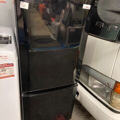 ☆中古 激安！！￥11,800！！＜店長おすすめ！＞MITSUBISHI　三菱　146㍑2ドア冷蔵庫　家電　2017年製　MR-15C-B型　幅48cmｘ奥行60cmｘ高さ121cm　【BBM093】