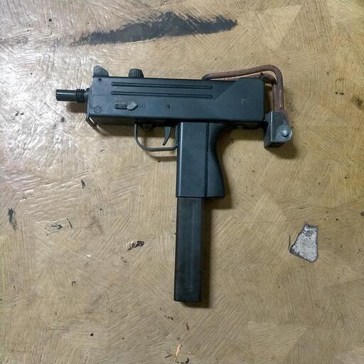 ガスガン　ガス銃？③