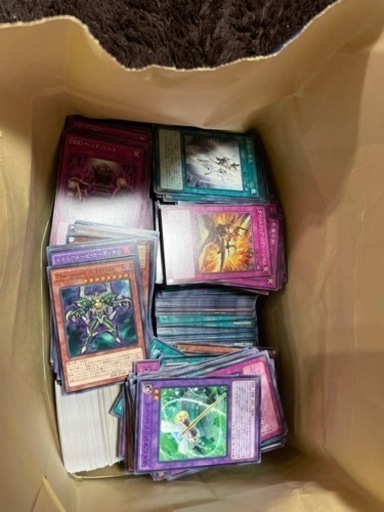 遊戯王カード（未開封3袋あります）お値引き交渉可！