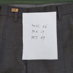 男性スーツ　グレーにブラウンチェックの画像