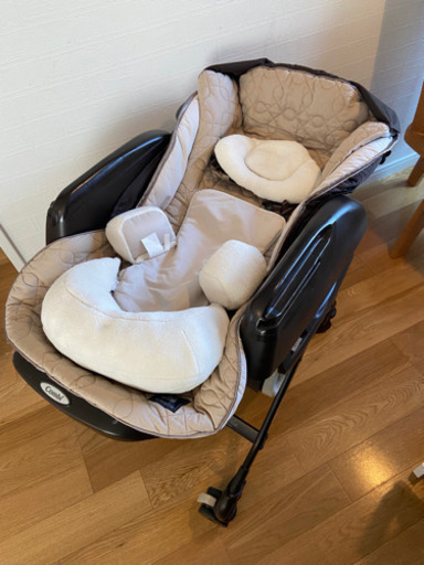 【美品】コンビ　ネムリラ　オートスイング