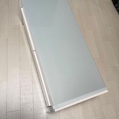 ガラス　ローテーブル　最終値下げしました。