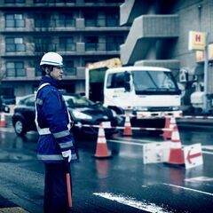交通誘導☆実力に応じた賃金割増アリ♪の画像