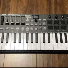 M-Audio Oxygen Pro Mini 32　MIDIキーボード 32ミニ鍵盤の画像