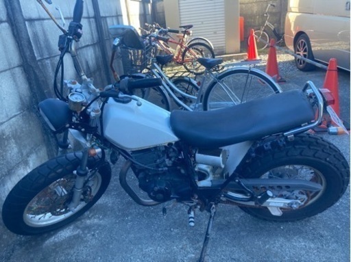 バイク YAMAHA TW200E