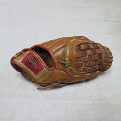 本革製　野球グローブ
