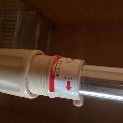 ポール 突っ張り式 　およそ1.7m　スチール　２個の画像