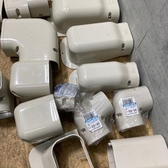 イナバSK-100 INABA エアコン配管カバー　配線カバー　まとめて　新品もあり　SK-66-i スリムコーナー　の画像