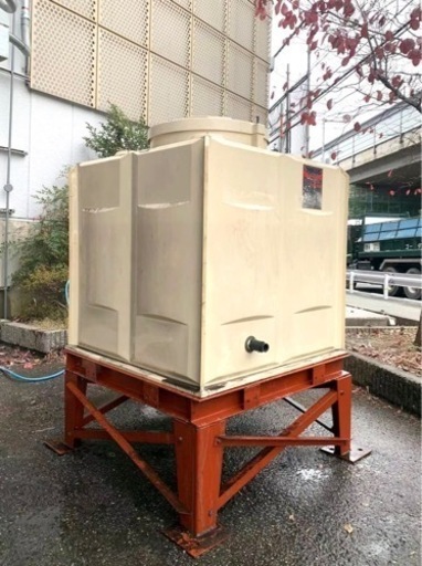 ヒラタタンク　貯水槽　耐震仕様　型番不明　動作確認済　取りに来られる方大歓迎
