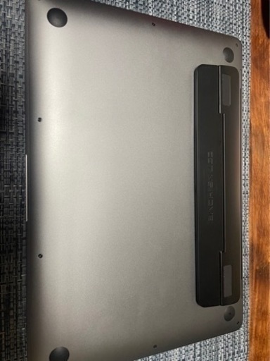 2020年MacBook AirM-1です！