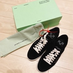 【値下げしました！】off-whiteスニーカーの画像