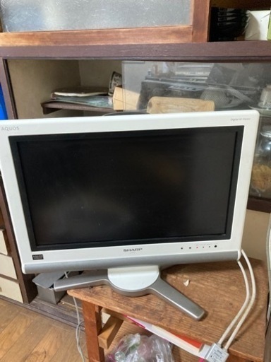 シャープアクオス