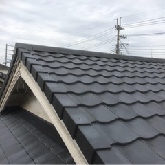 2018年大阪北部地震による瓦屋根崩壊被害復旧葺替工事の画像