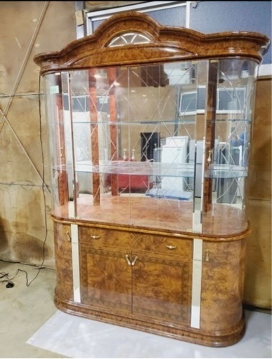④622番✨イタリア製 アンティーク調 カップボード 輸入家具 食器棚 ブラウン 飾り棚 ‼️